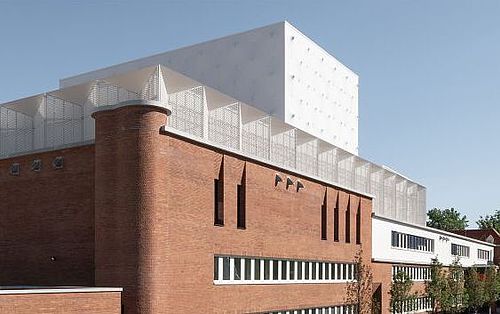 The new Volkstheater from the southeast with its characteristic exposed brickwork